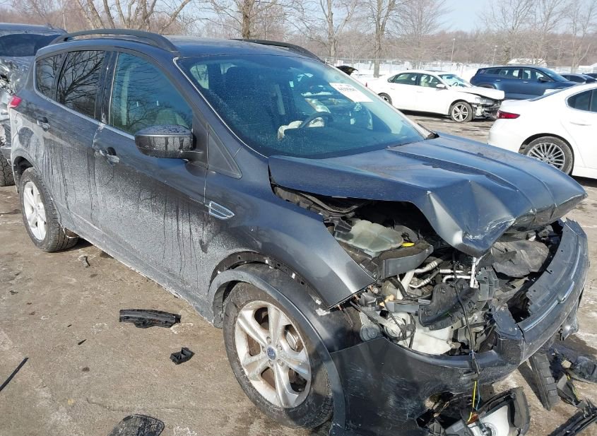 2015 FORD ESCAPE SE photo