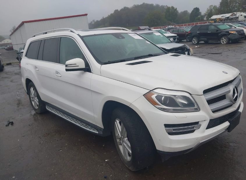 2015 MERCEDES-BENZ GL 450 4MATIC photo