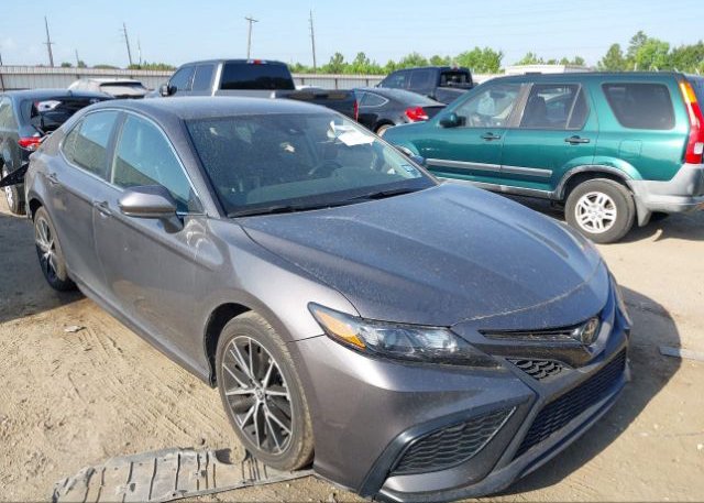 2021 TOYOTA CAMRY (VIN: 4T1G11AK1MU521031)