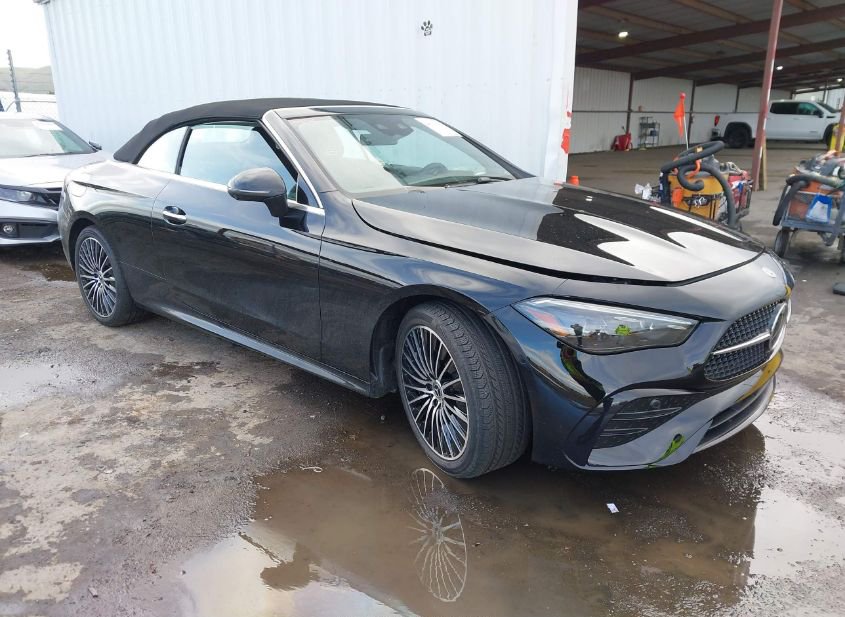 2025 MERCEDES-BENZ CLE 300 4MATIC photo