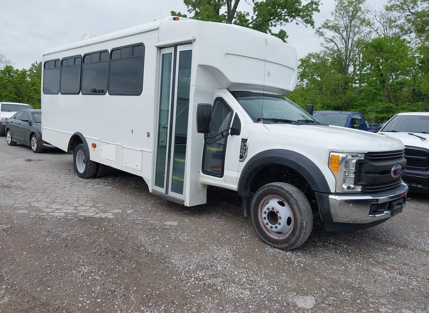 2017 Ford F-550 Chassis photo