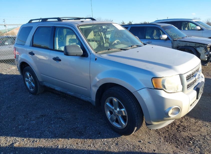 2011 FORD ESCAPE XLT photo