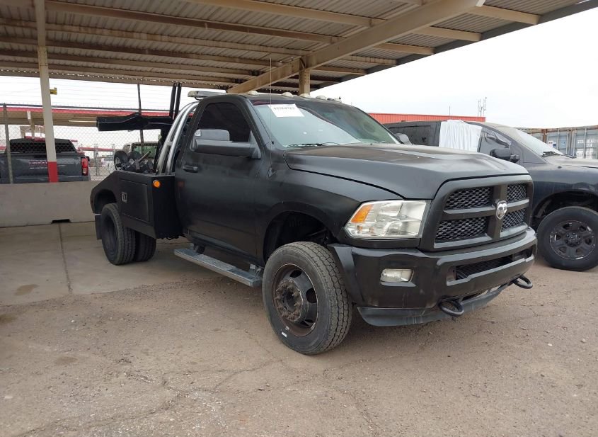 2014 RAM 4500 CHASSIS TRADESMAN/SLT photo