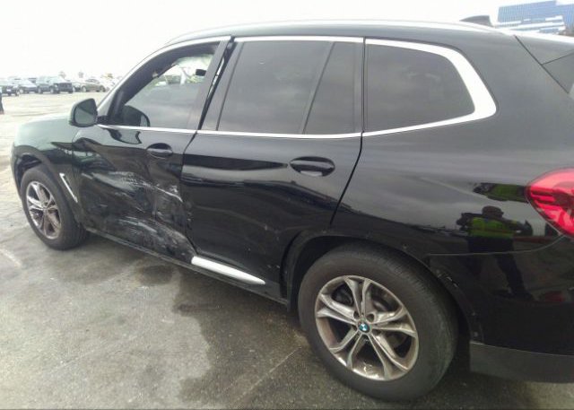 2021 BMW X3(VIN: 5UXTY3C06M9D90432