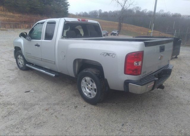 купить 2011 CHEVROLET SILVERADO 1500 1GCRKSEA6BZ193476