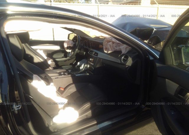 пригнать из сша 2015 MERCEDES-BENZ C-CLASS WDDGJ4HB0FG439794