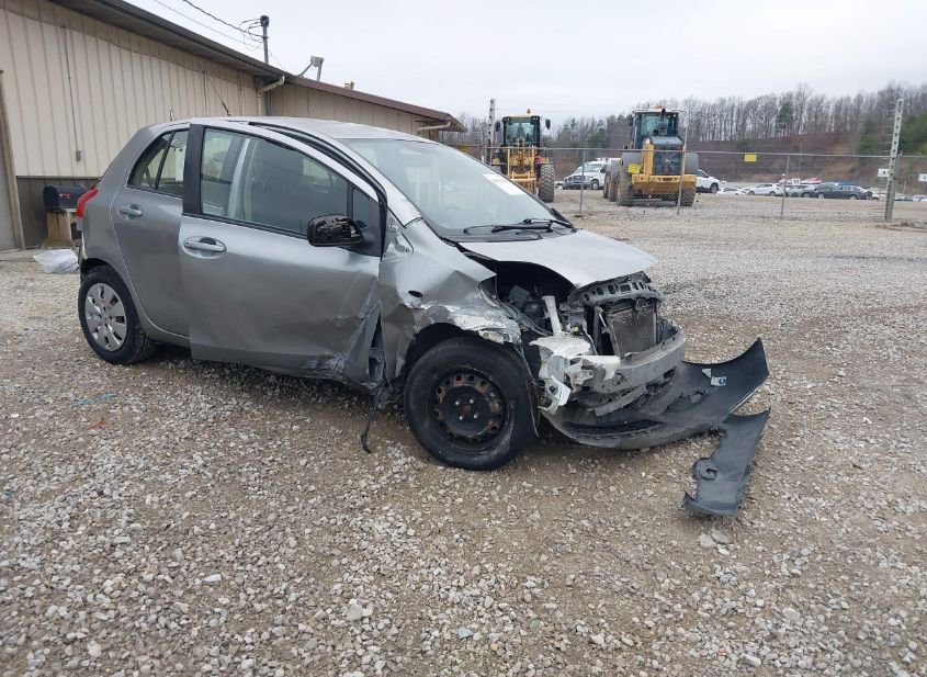 2010 TOYOTA YARIS photo