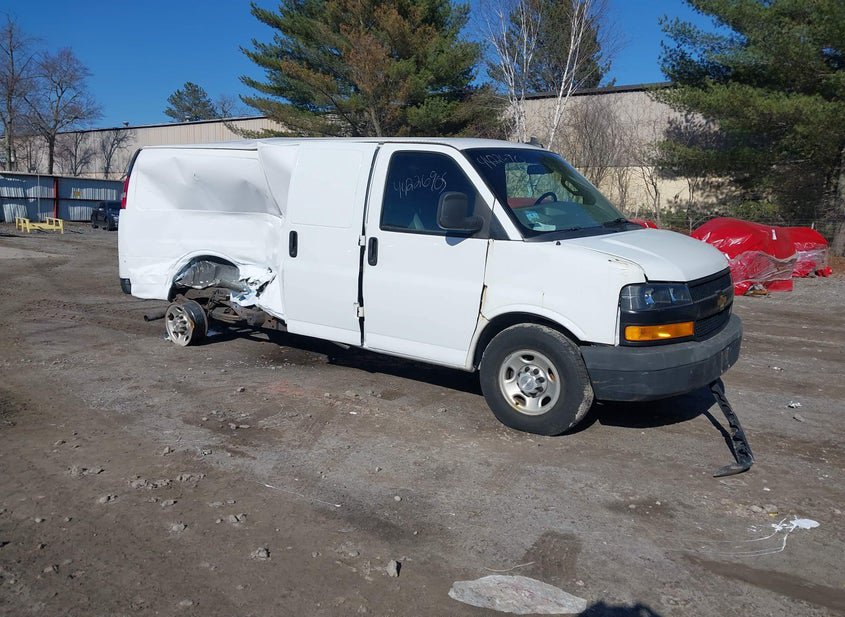 2019 Chevrolet Express 2500 6.0L photo