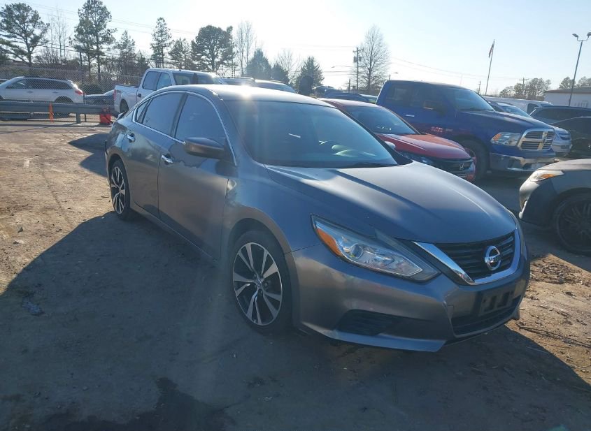 2017 Nissan Altima 2.5L photo