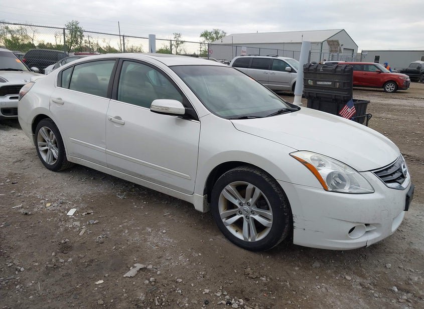 2012 Nissan Altima 3.5L photo