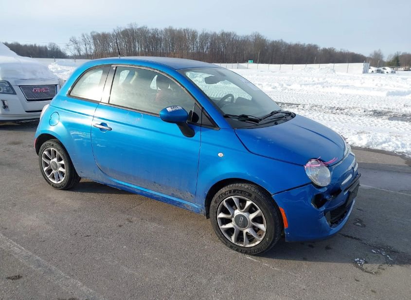 2017 FIAT 500 POP photo