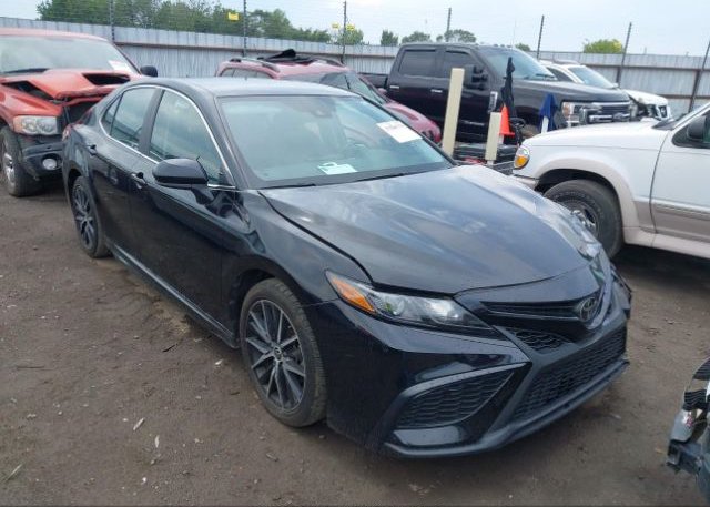 2021 TOYOTA CAMRY (VIN: 4T1G11AKXMU535929)