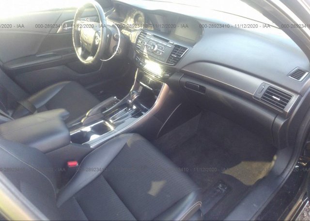 пригнать из сша 2016 HONDA ACCORD SEDAN 1HGCR2F55GA037486