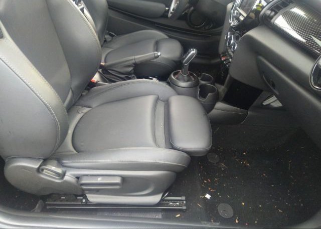2021 MINI HARDTOP 2 DOOR(VIN: WMWXR5C06M2N51229