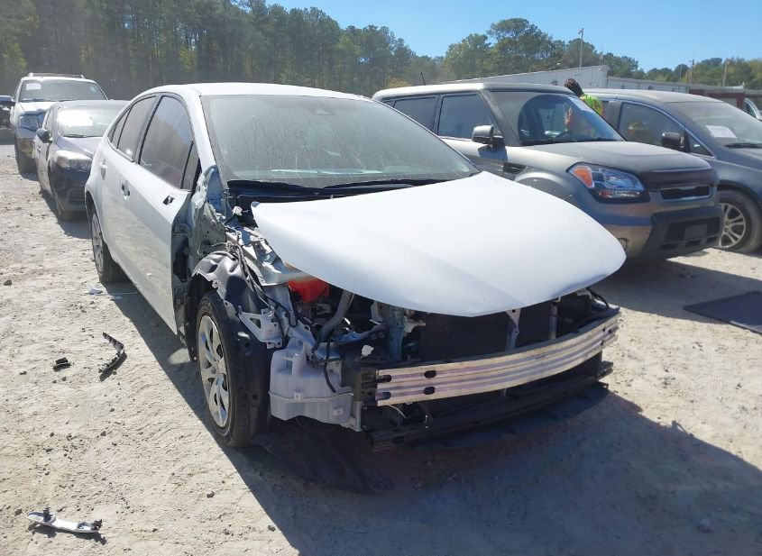 2021 TOYOTA COROLLA LE photo