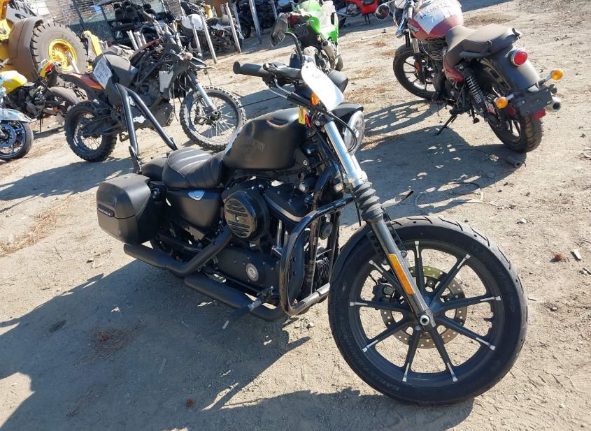 2016 HARLEY-DAVIDSON XL883 IRON 883 photo
