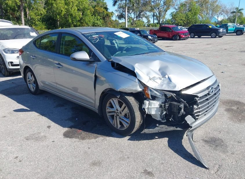 2020 HYUNDAI ELANTRA SEL photo