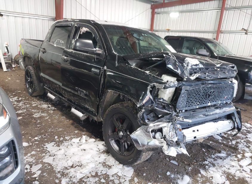 2017 TOYOTA TUNDRA SR5 5.7L V8 photo