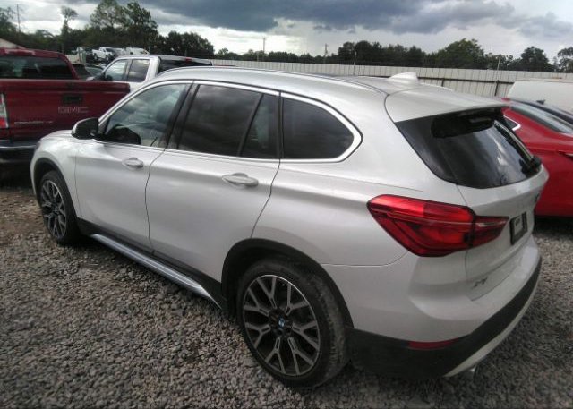 2021 BMW X1(VIN: WBXJG7C01M5S75229