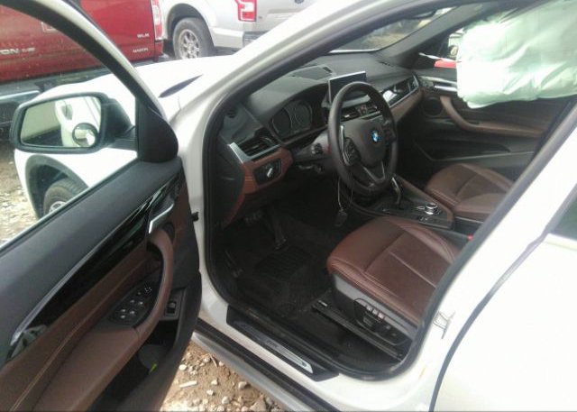 2021 BMW X1(VIN: WBXJG7C01M5S75229