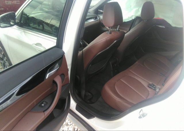 2021 BMW X1(VIN: WBXJG7C01M5S75229