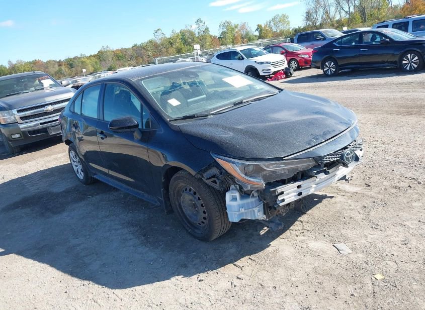 2021 TOYOTA COROLLA LE photo