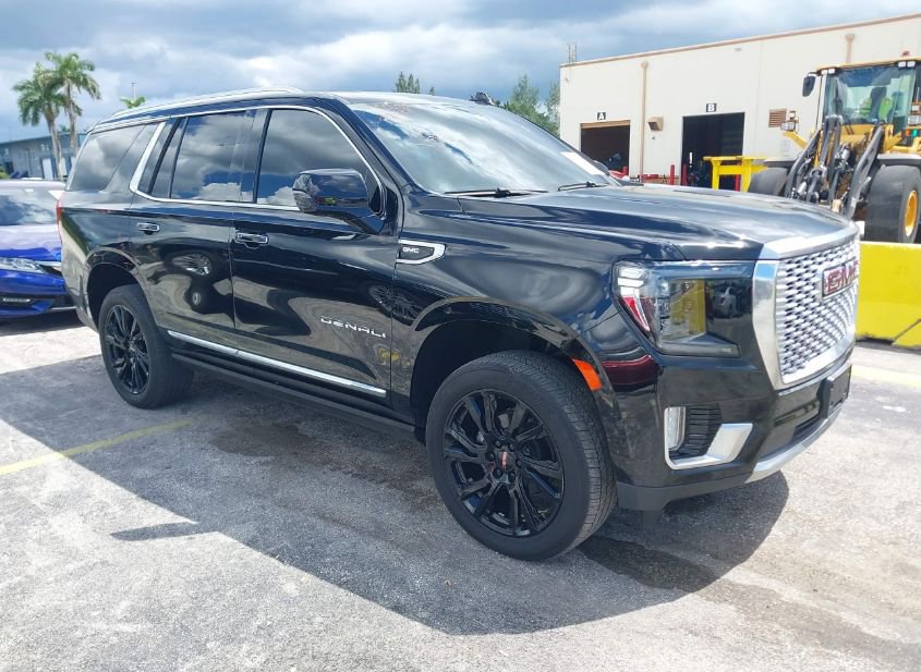 2021 GMC YUKON 4WD DENALI photo