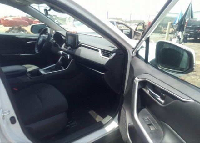 2022 TOYOTA RAV4(VIN: 2T3W1RFV5NC197587