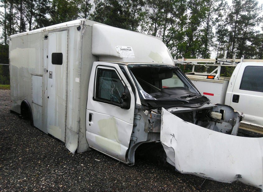 2017 Ford E450 Cutaway photo