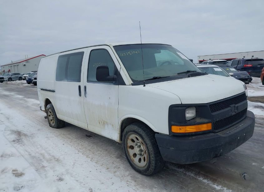 2013 CHEVROLET EXPRESS 1500 WORK VAN photo