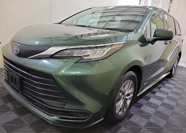 2021 TOYOTA SIENNA LE(VIN: 5TDKSKFC3MS022044