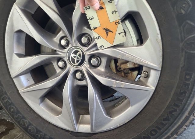 2021 TOYOTA SIENNA LE(VIN: 5TDKSKFC3MS022044