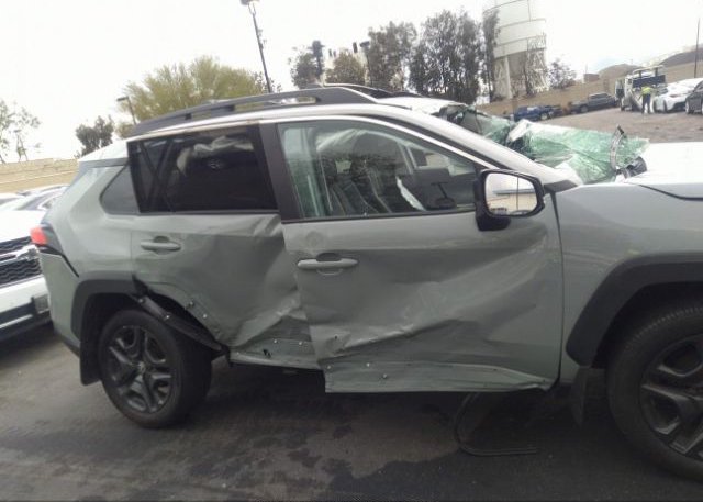 2022 TOYOTA RAV4(VIN: 2T3J1RFV8NW258052