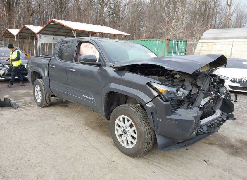 2024 TOYOTA TACOMA SR5 photo