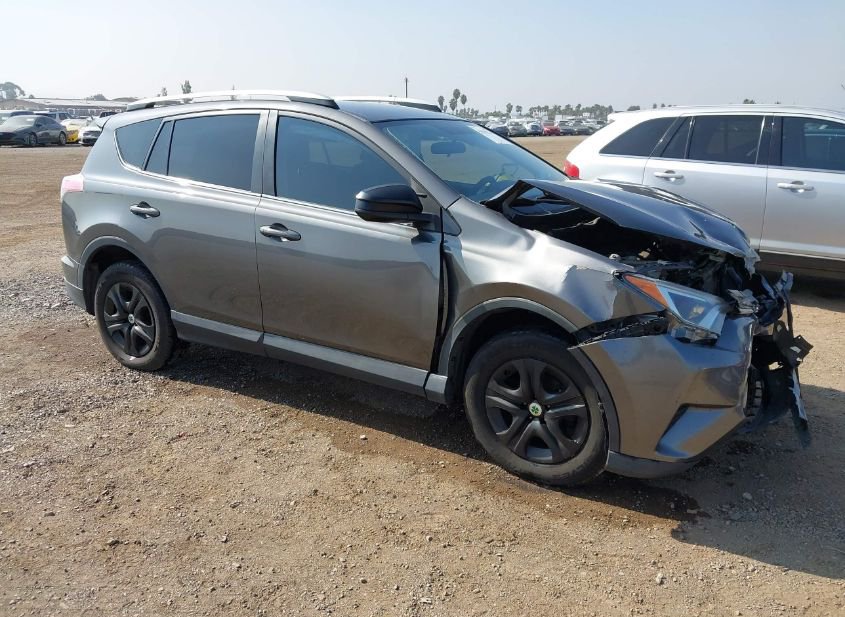 2016 TOYOTA RAV4 LE photo