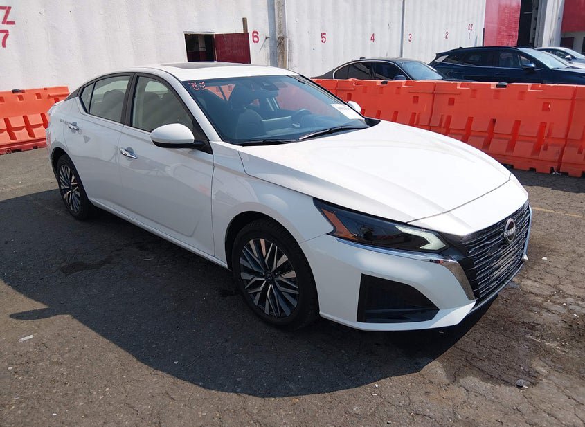 2025 Nissan Altima 2.5L photo