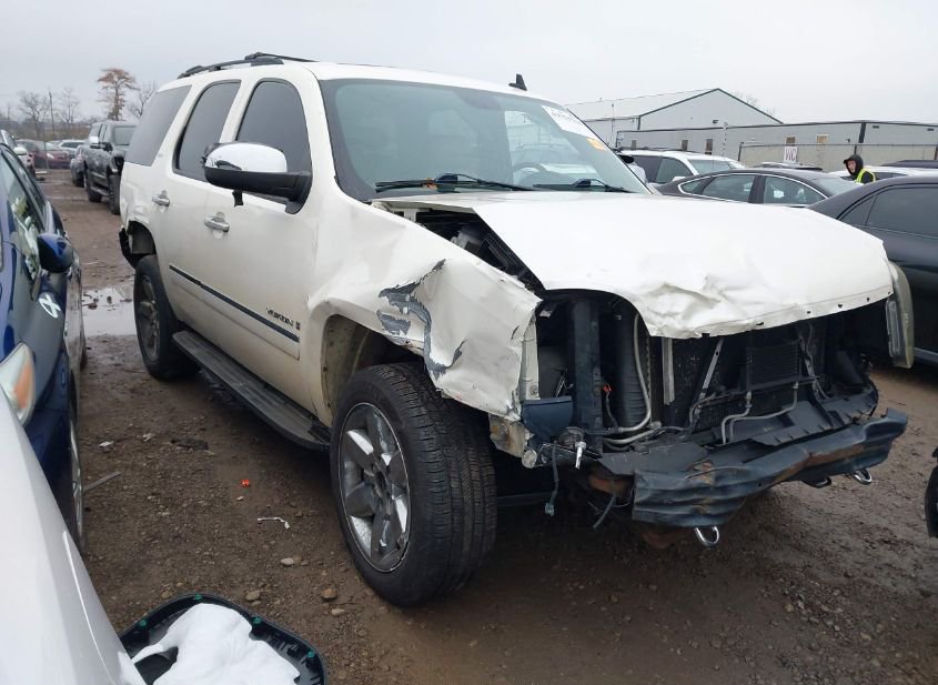 2009 GMC YUKON SLT2 photo