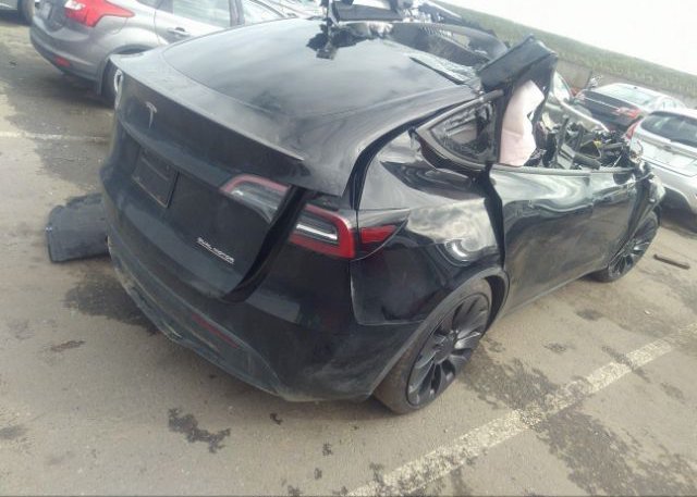 2023 TESLA MODEL Y(VIN: 7SAYGDEF0PF601992