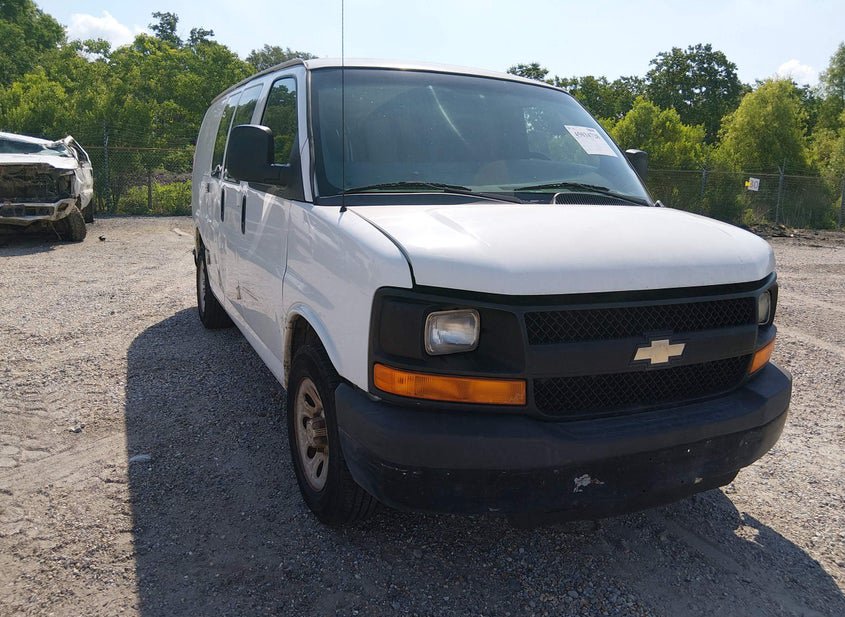2014 Chevrolet Express 1500 4.3L photo