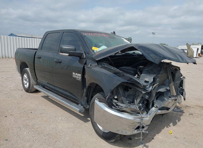 2020 Ram 1500 Classic 5.7L photo