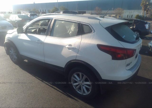 купить 2017 NISSAN ROGUE SPORT JN1BJ1CP8HW012686