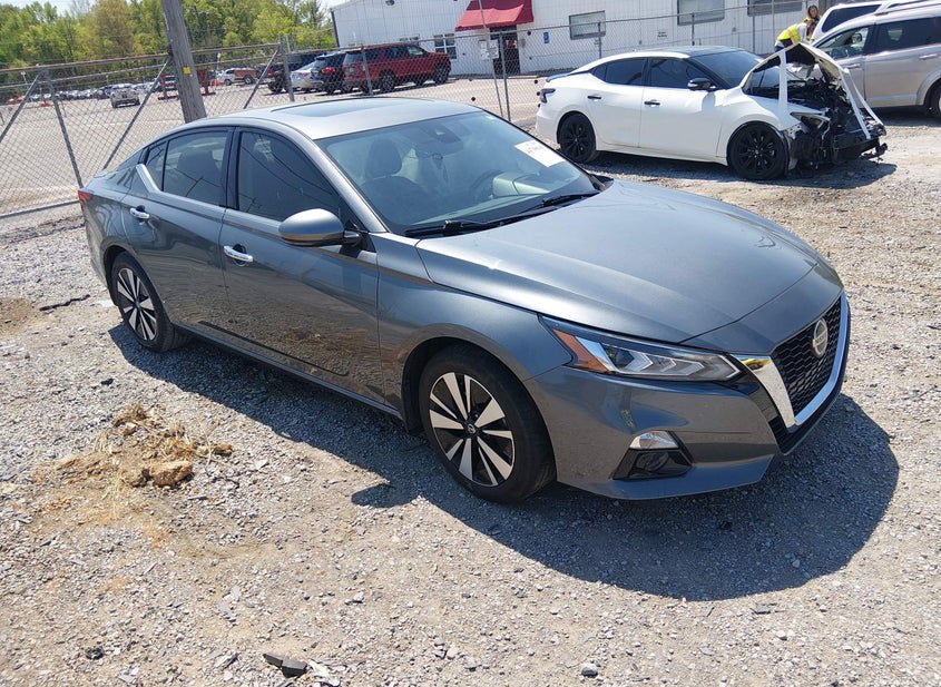 2019 Nissan Altima 2.5L photo