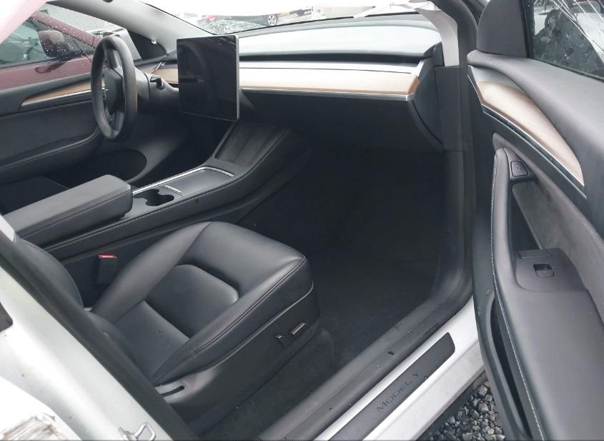 2023 TESLA MODEL Y AWD/LONG RANGE DUAL MOTOR ALL-W(VIN: 7SAYGDEE8PF686040