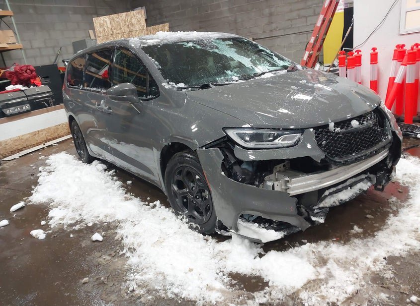 2022 CHRYSLER PACIFICA HYBRID TOURING L photo