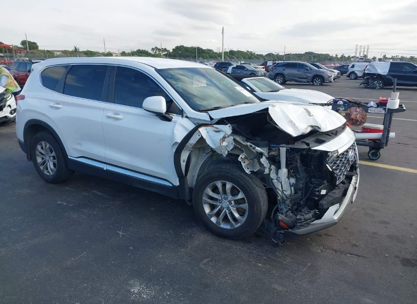 2019 HYUNDAI SANTA FE SE photo