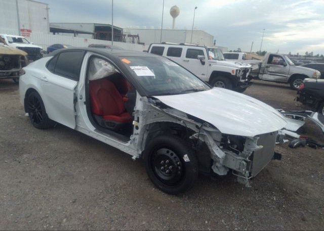 2021 TOYOTA CAMRY (VIN: 4T1KZ1AK8MU055780)