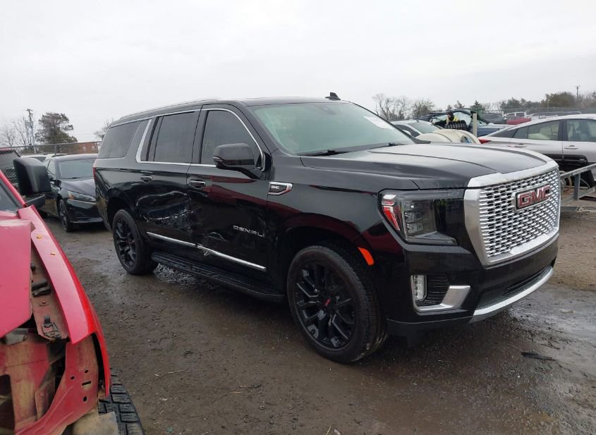2021 GMC YUKON XL 4WD DENALI photo
