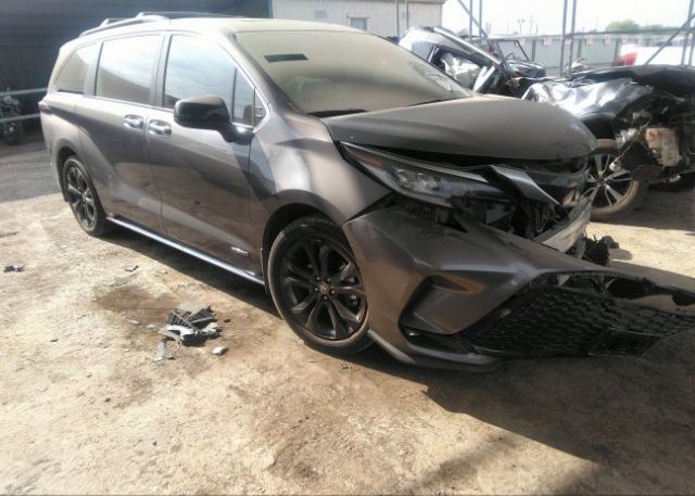 2021 TOYOTA SIENNA (VIN: 5TDXRKEC9MS013299)