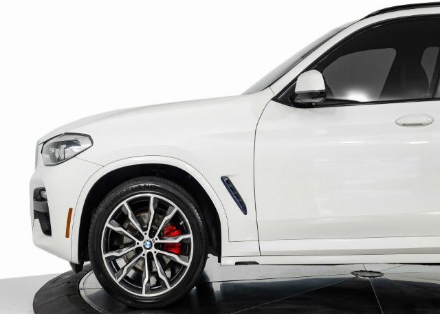 2020 BMW X3 VIN: 5UXTY3C0XLLE54747