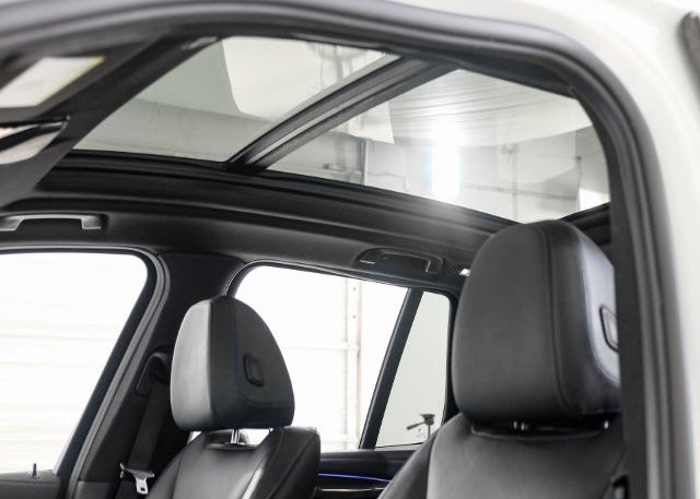 2020 BMW X3 VIN: 5UXTY3C0XLLE54747